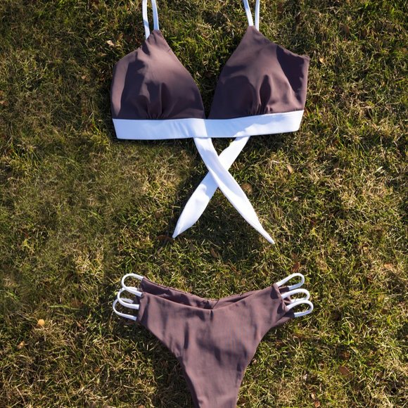 D+ FULL BUST TRIANGLE- BIKINI TOP - Picture 3 of 6